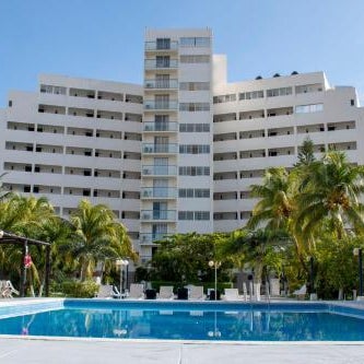 Hotel Calypso Cancun Thumbnail