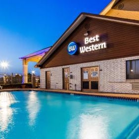 Days Inn by Wyndham Navasota Thumbnail
