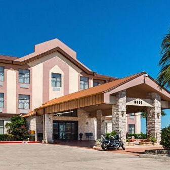 Quality Inn & Suites Buda Thumbnail
