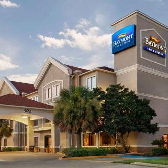 Baymont by Wyndham Clute Thumbnail