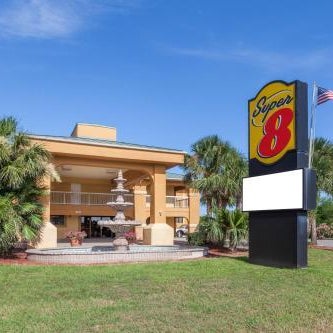 Super 8 by Wyndham Corpus Christi Thumbnail