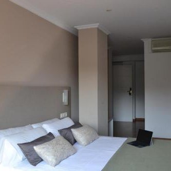 Duerming Villa De Sarria Hotel