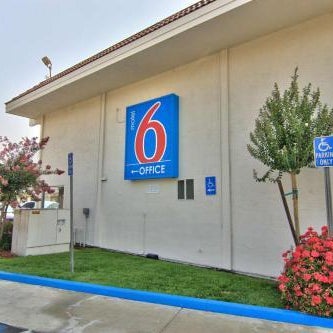 Motel 6-Sacramento, CA - Old Sacramento North Thumbnail
