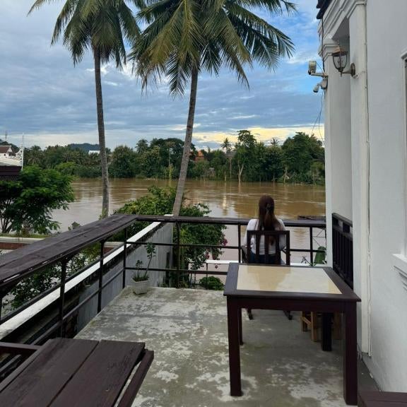 Maophasok river side hotel Thumbnail