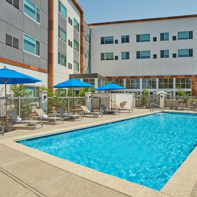 Element by Marriott Charleston Airport Thumbnail
