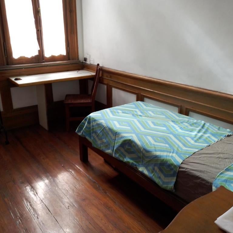 Calida habitacion edificio historico Thumbnail