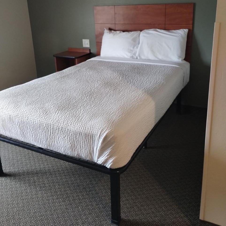 Suburban Studios Extended Stay Hotel Thumbnail