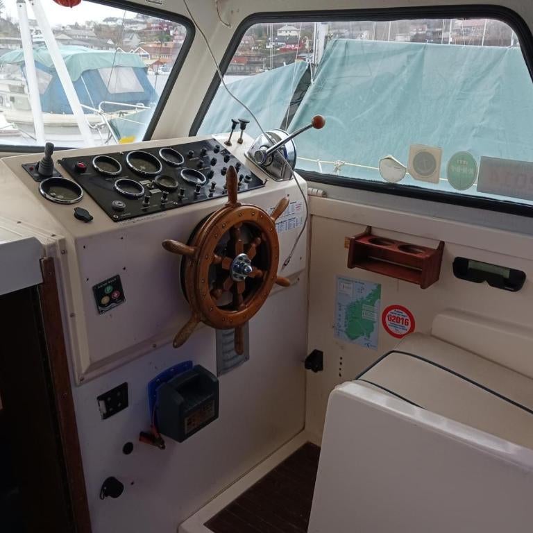 Yacht 30 Thumbnail