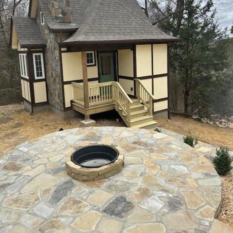 Hearthstone Hideaway at Tudor Suites Thumbnail