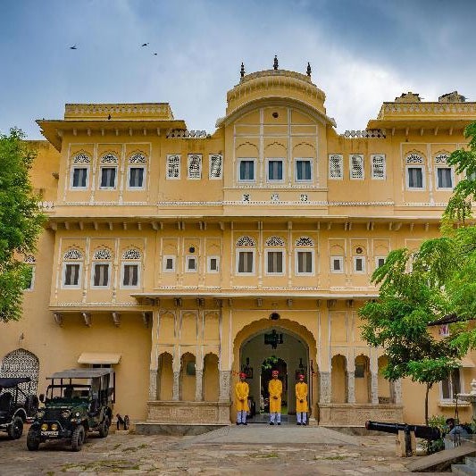 Castle Khandela Hotel