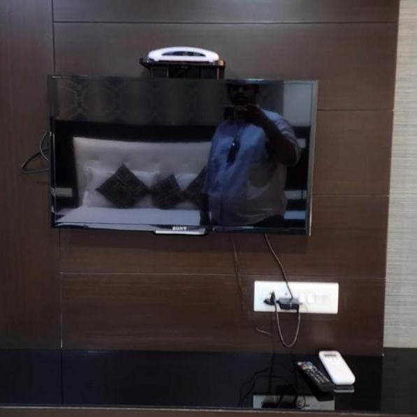Sri vijetha royal hotel