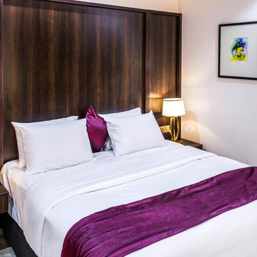 Executive Hotel and Suites Thumbnail