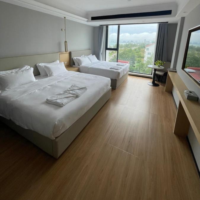 BILLIONS HOTEL Thumbnail