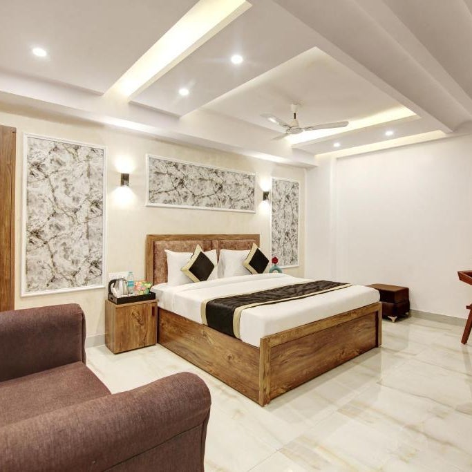 Hotel The Emporio Grand 5 Mints walking from Vaishali Metro Station Thumbnail