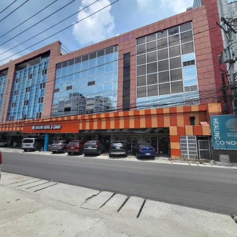 OYO 1141 Healing Condo Hotel