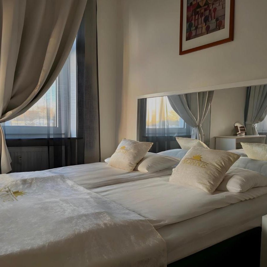Sonne Hotel