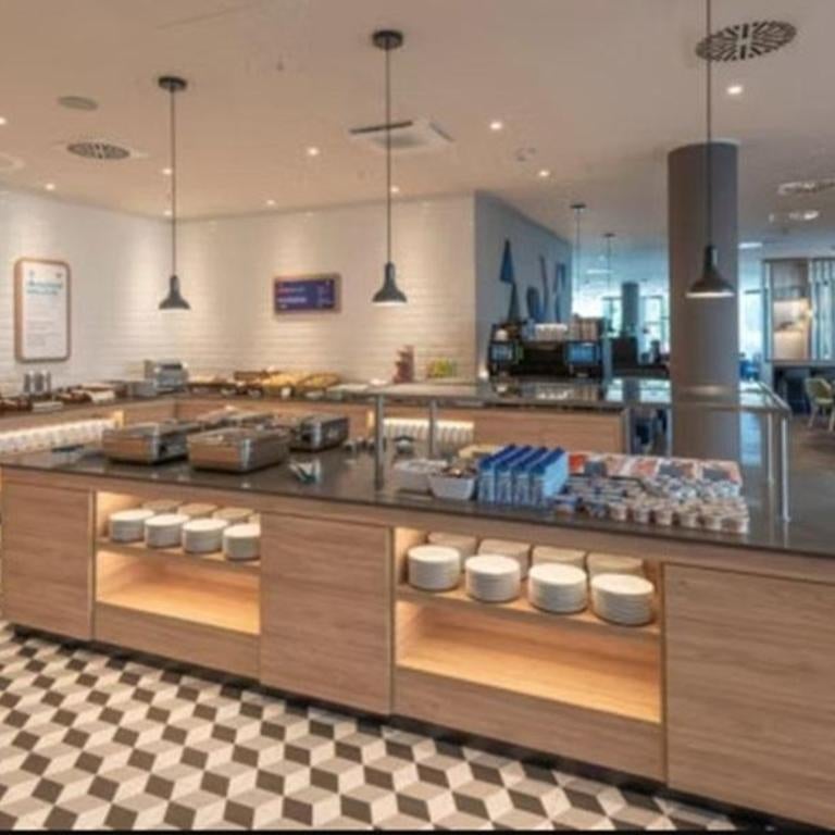 Holiday Inn Express And Suites Reims Rives De Vesle By IHG