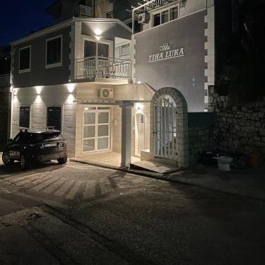 Villa Tiha luka Thumbnail
