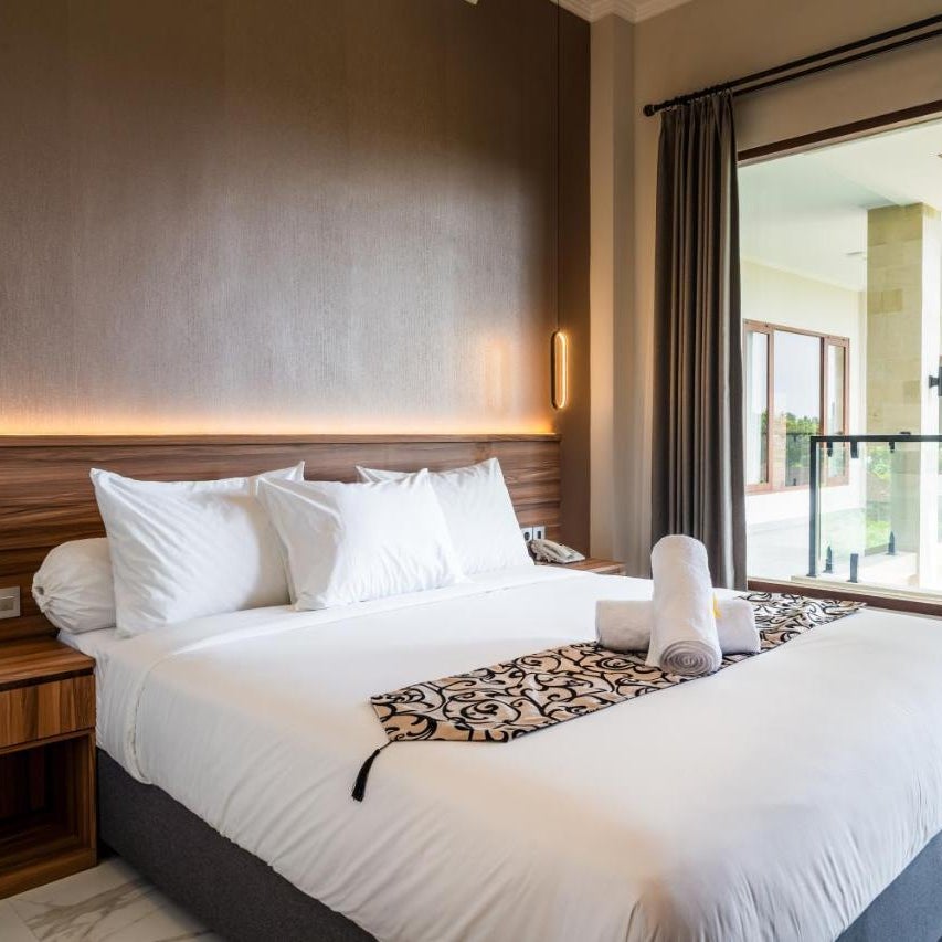 Ayers Hotel & Resto
