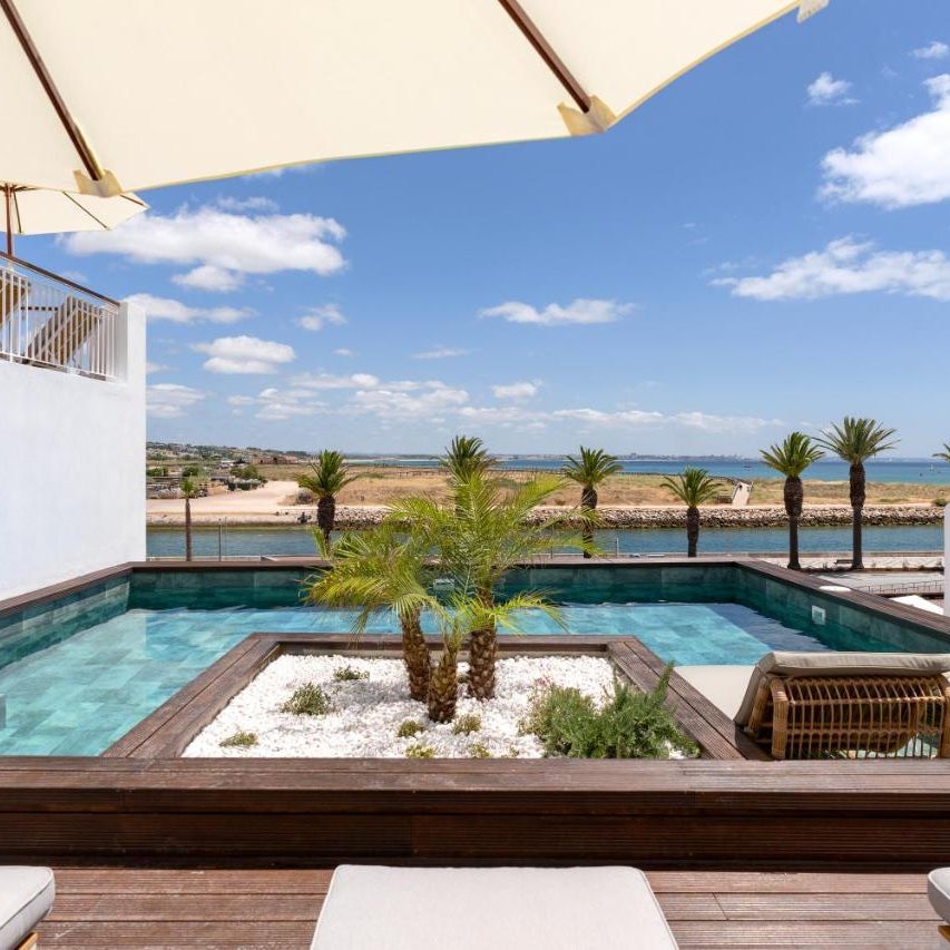 Água Hotels Lagos Bay Thumbnail