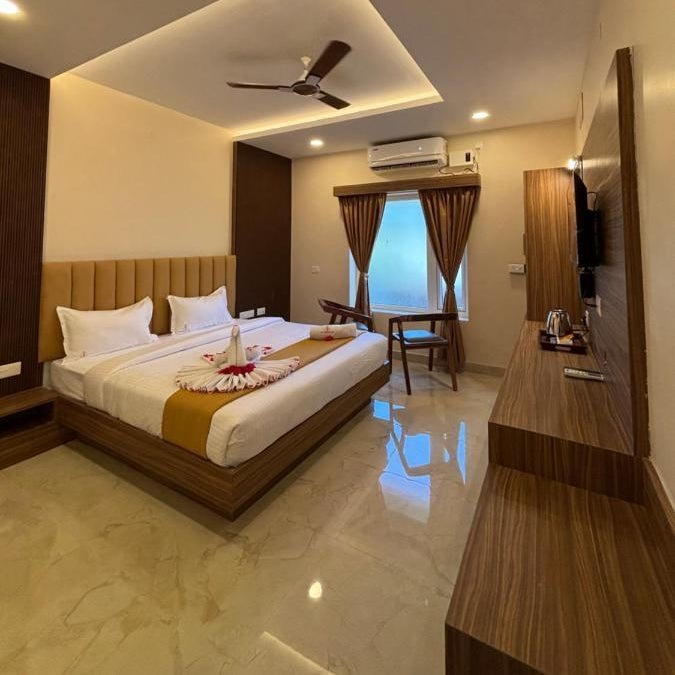 Hotel Saesha International