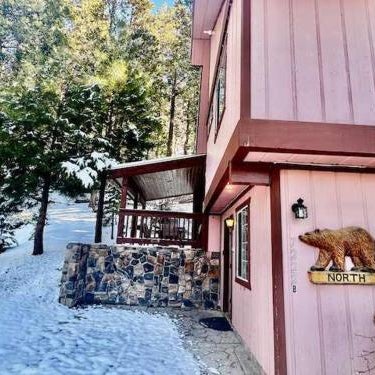 Stay in Yosemite-Cozy Bear North-Sleeps 5 Thumbnail