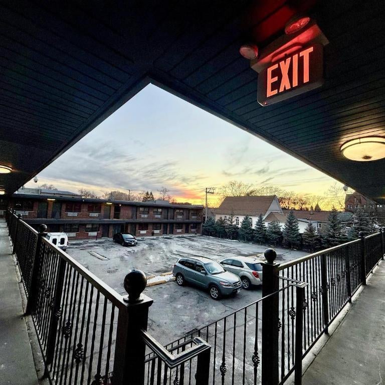 Admiral Motel By OYO Chicago I-94 Thumbnail
