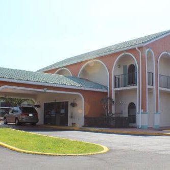 Shining Light Inn & Suites Thumbnail