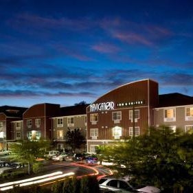 Executive Residency by Best Western Navigator Inn & Suites  Thumbnail