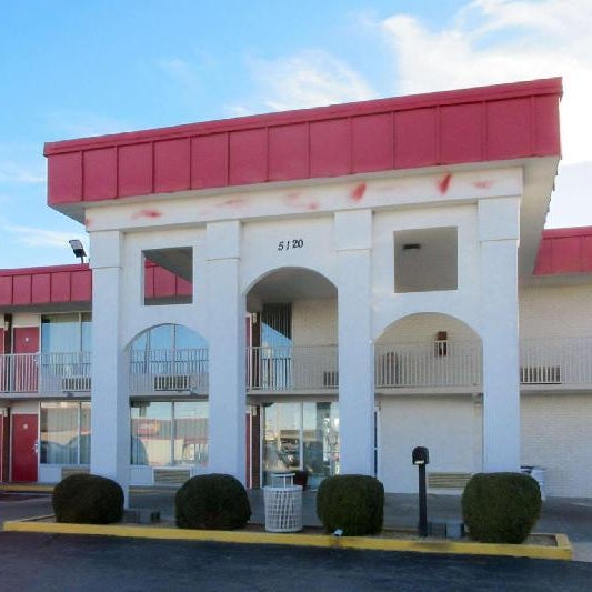  Econo Lodge Paducah West I-24 Thumbnail