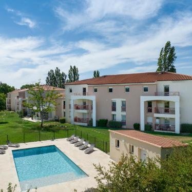 Garden & City Aix En Provence - Puyricard Thumbnail