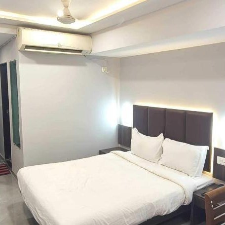 Palette Country Club Surat