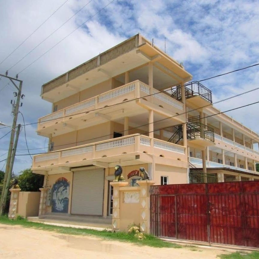 SARTENEJA Inn Thumbnail