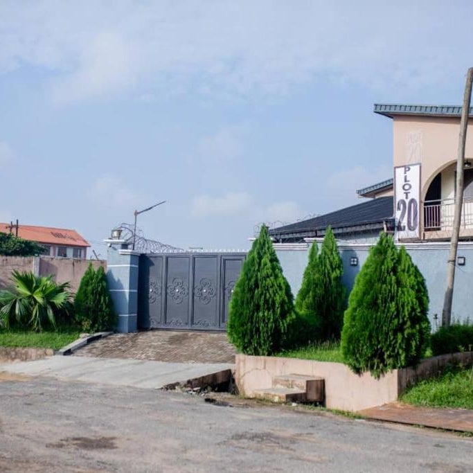 Skyrock Hotels Ogba Thumbnail