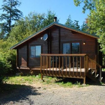 La Conner Camping Resort Deluxe Cabin 5 Thumbnail