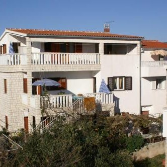 Apartments by the sea Rogoznica - 4313