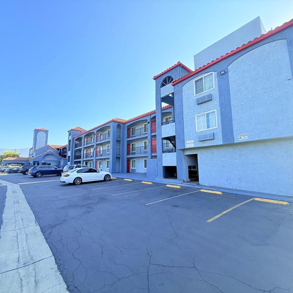 Casa Blanca Hotel - Corona