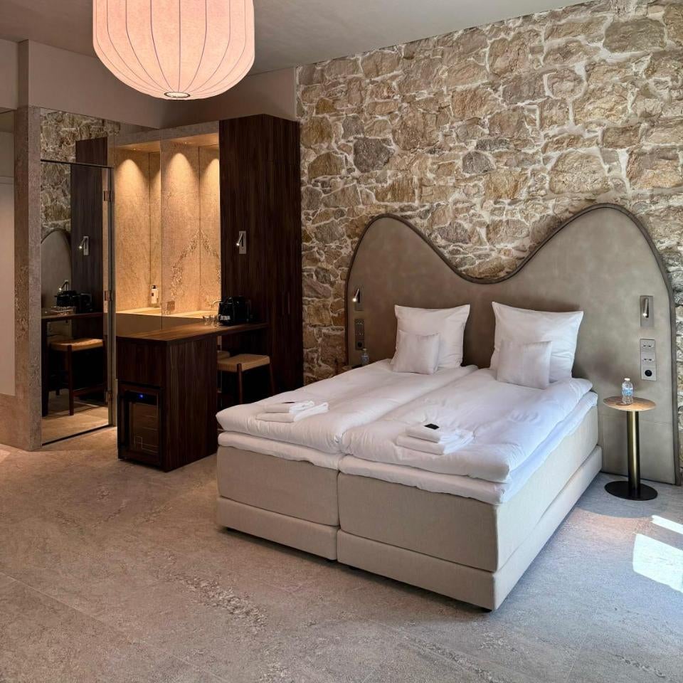 Notre Dame City Residence - Self Check-in
