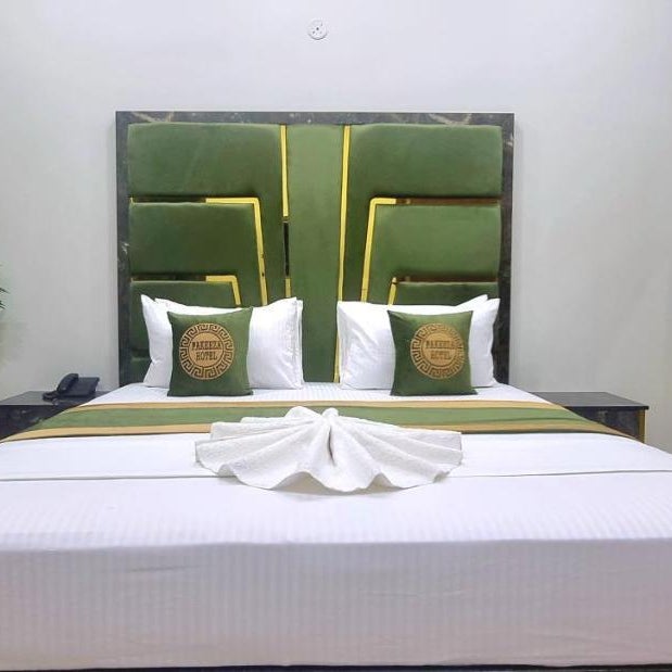 Pakeeza Hotel - Faisal Town