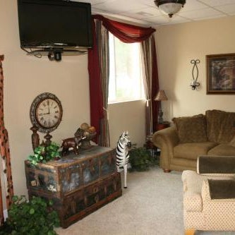 Monroe Street Suites Thumbnail