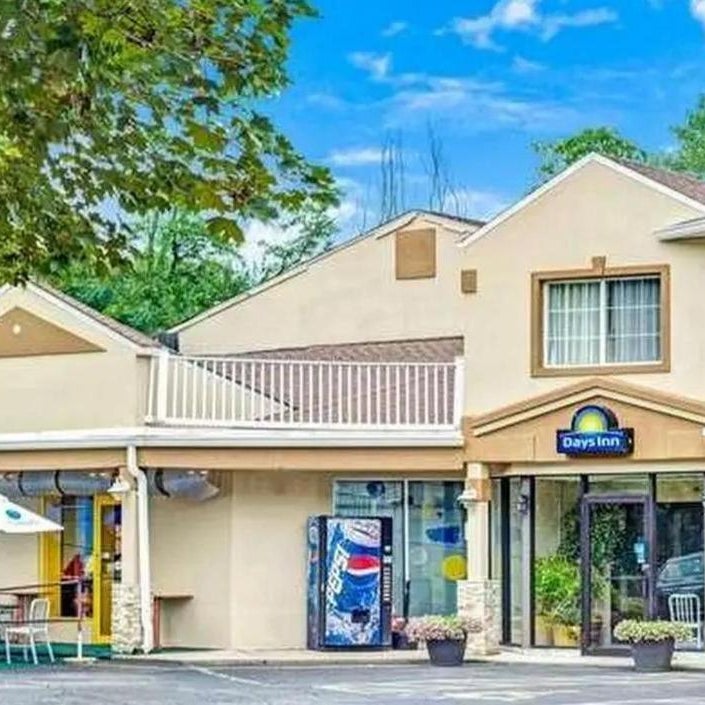 Ridgefield Motor Inn Thumbnail