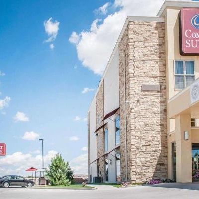 Comfort Suites Farmington Thumbnail