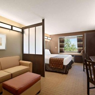 Microtel Inn & Suites by Wyndham St Clairsville/Wheeling Thumbnail