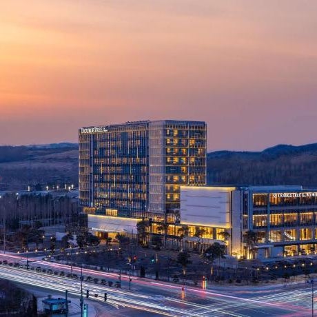 DoubleTree by Hilton Yanji