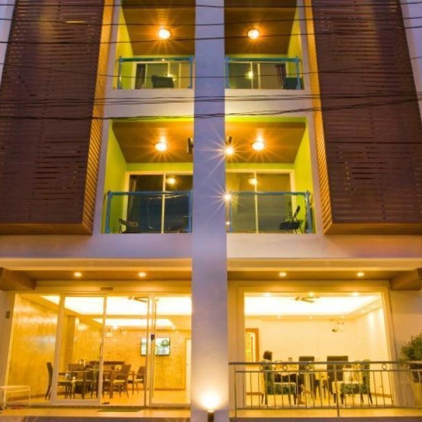 White Cat Hotel