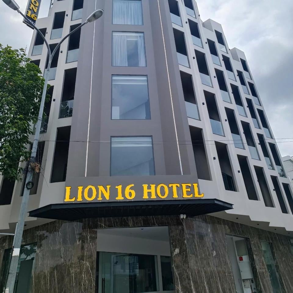 LION 16 Hotel