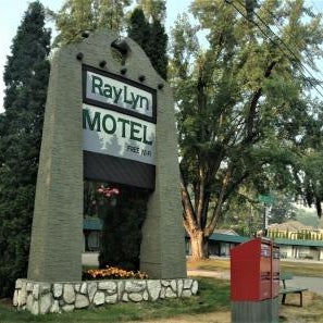 Ray Lyn Motel Thumbnail