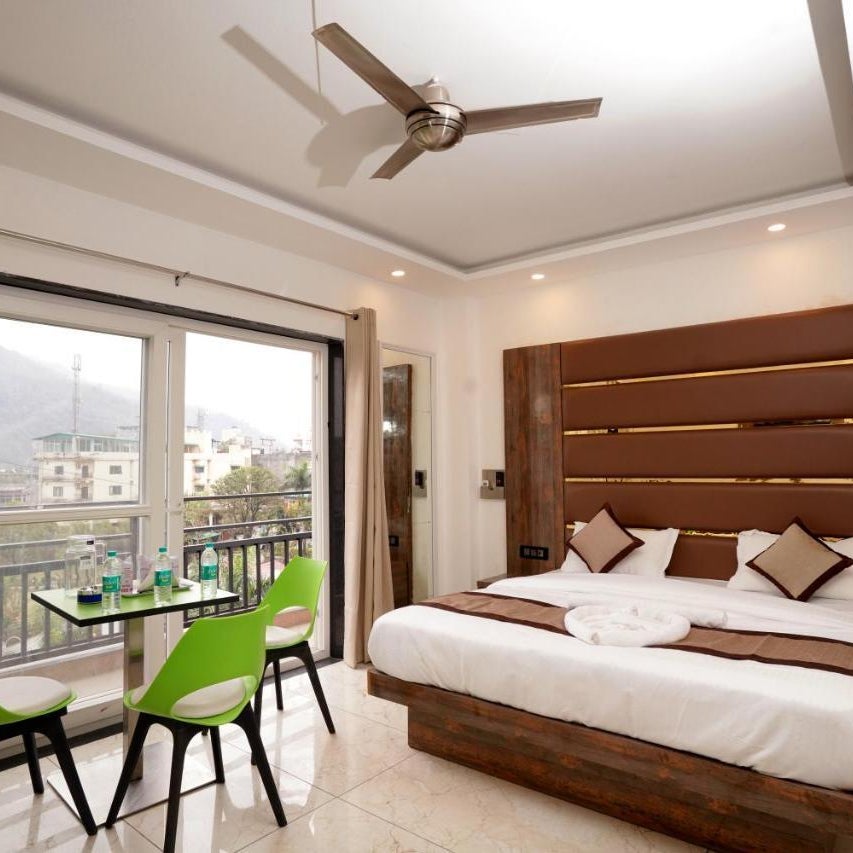 Hotel Silver Inn by Pentaura- Tapovan Rishikesh