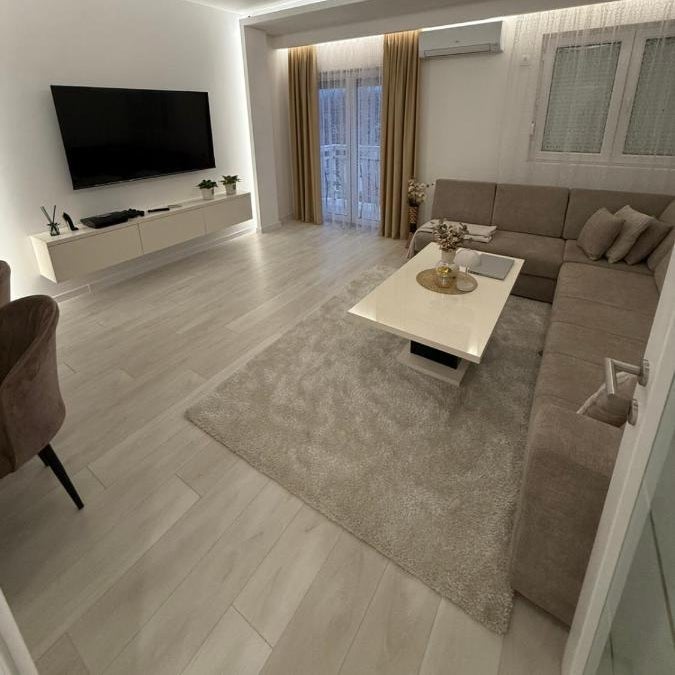 Apartmani Maja