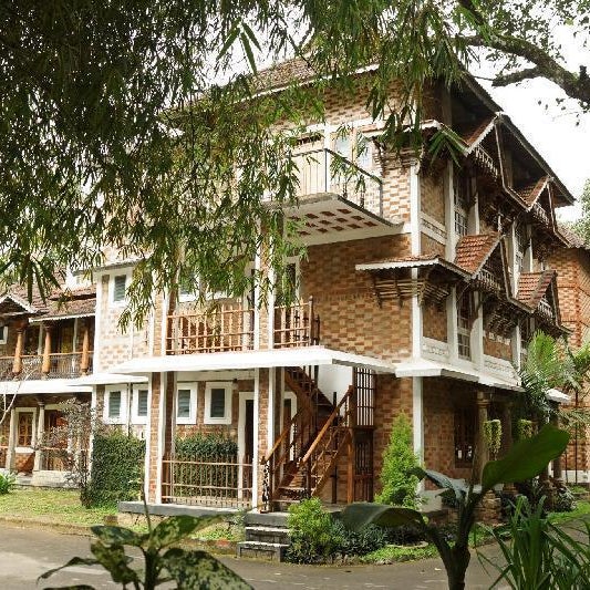 Hotel Ambadi